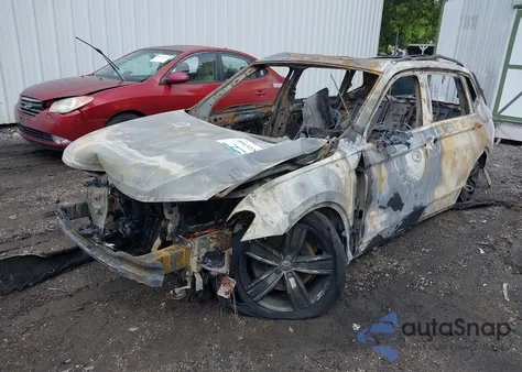 2019 Volkswagen Tiguan 2.0T Sel Premium/2.0T Sel Premium R-Line z USA, uszkodzony, nr VIN 3VV4B7AX8KM087180